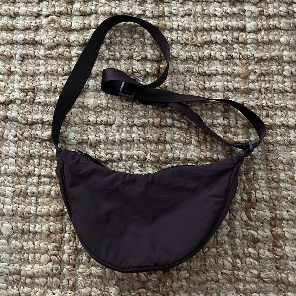 Uniqlo Round Mini Shoulder Bag Brown 4L Crossbody Nylon Viral Bestseller NWOT